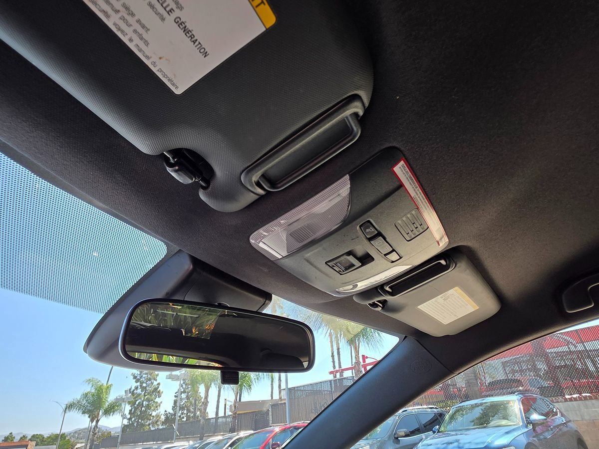 2019 Toyota Corolla SE photo 36