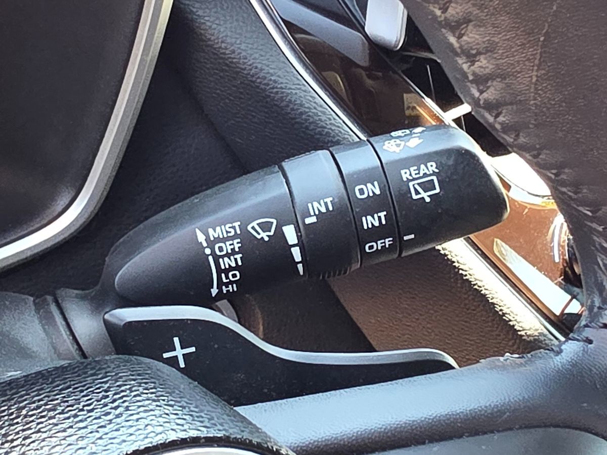 2019 Toyota Corolla SE photo 40