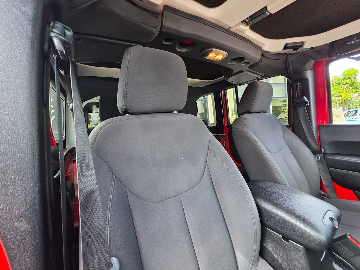 2018 Jeep Wrangler Unlimited Sport S photo 19