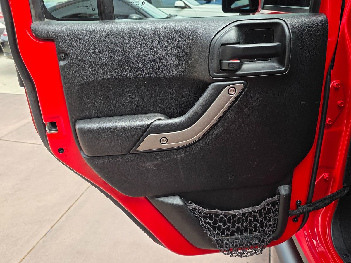 2018 Jeep Wrangler Unlimited Sport S photo 30