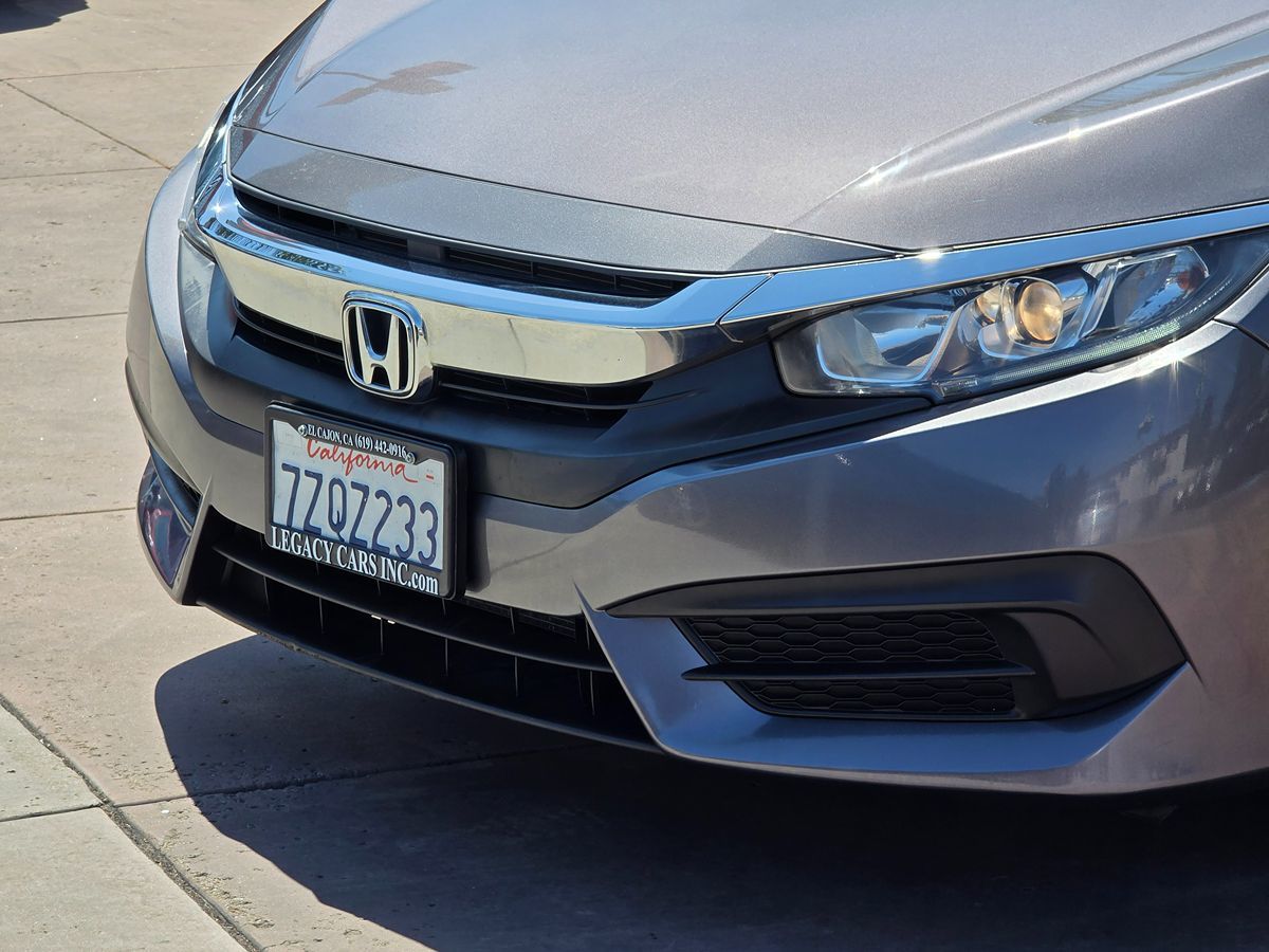 2017 Honda Civic LX photo 4
