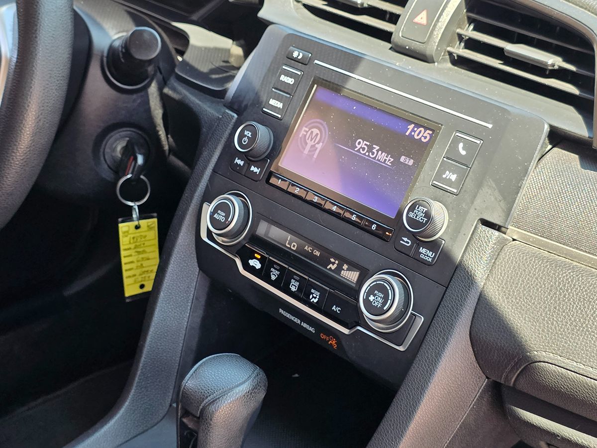 2017 Honda Civic LX photo 11