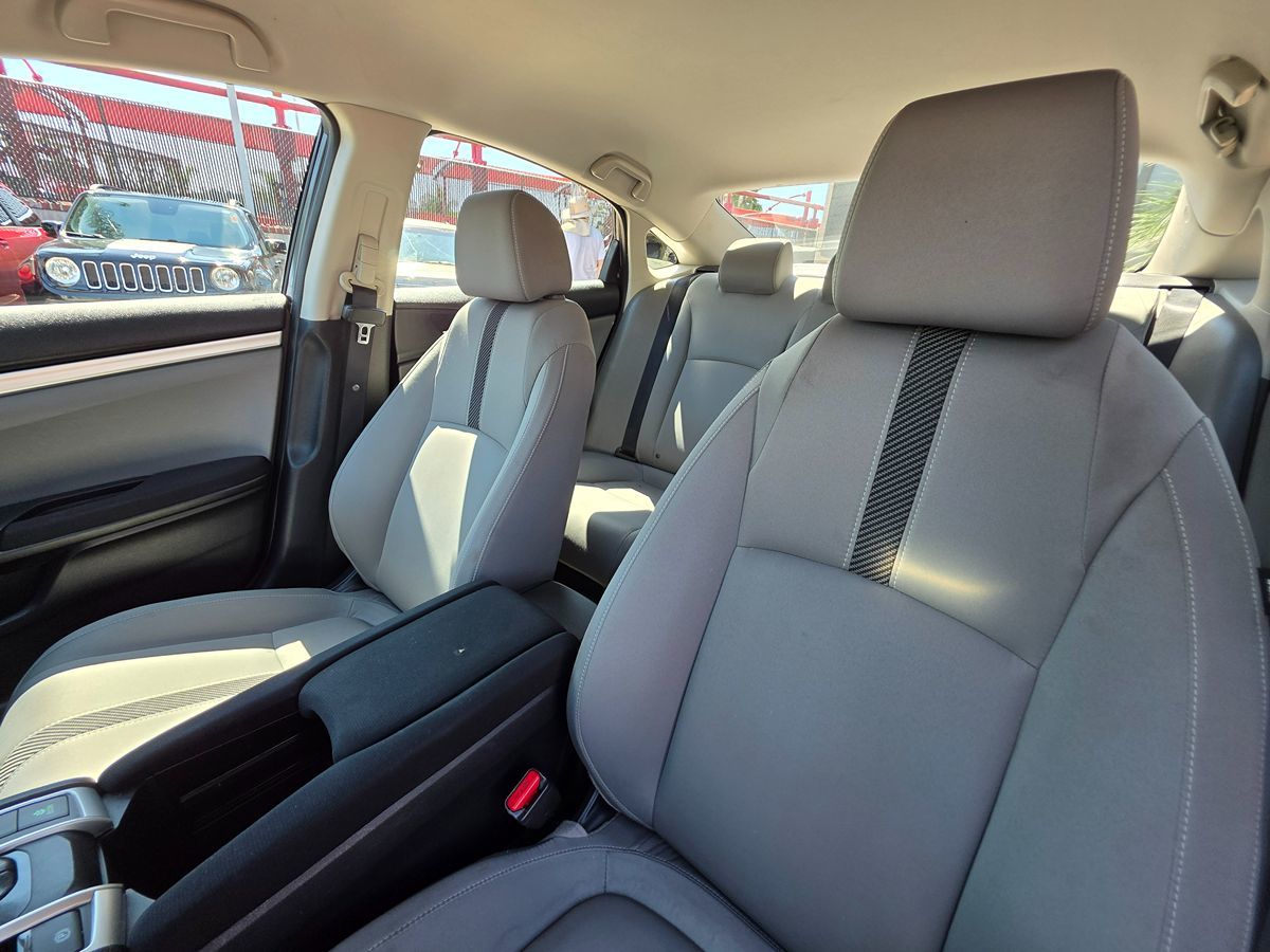 2017 Honda Civic LX photo 19