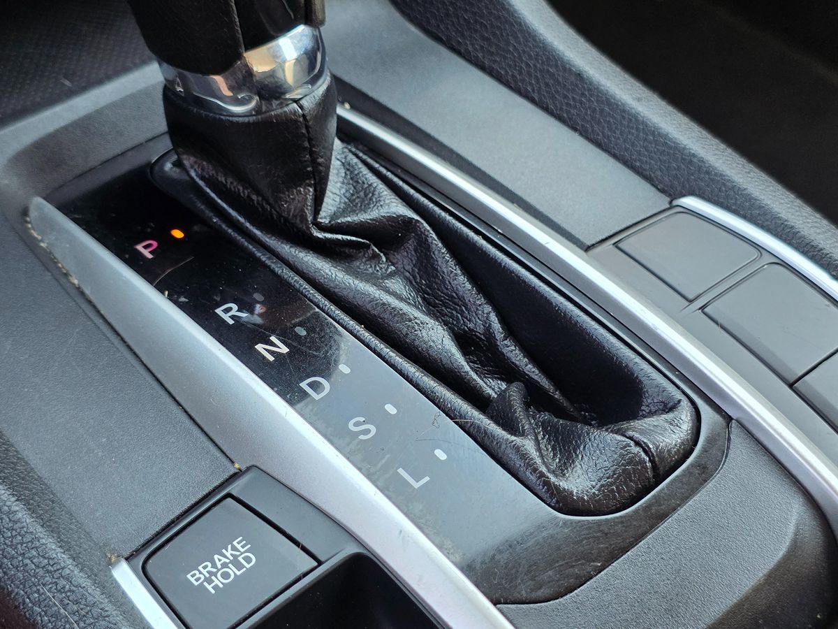 2017 Honda Civic LX photo 32