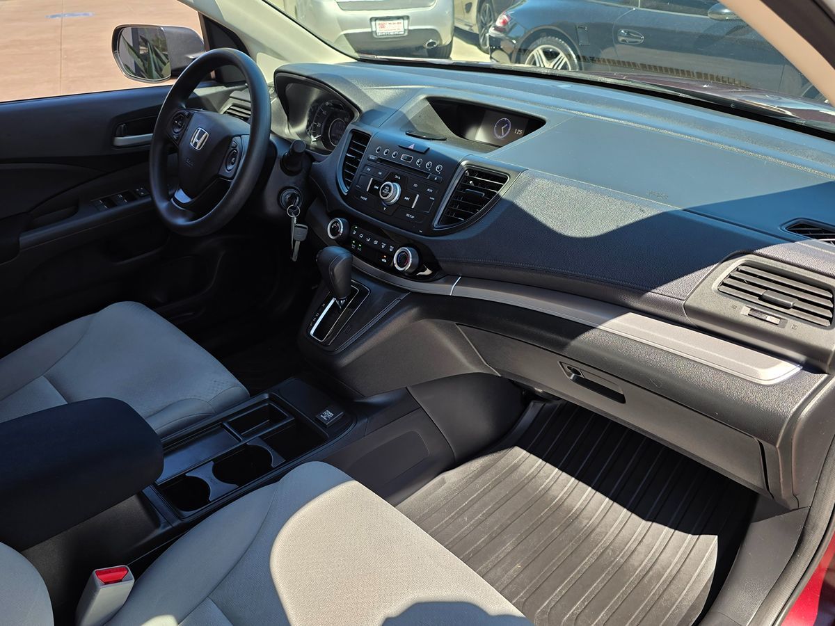 2015 Honda CR-V LX photo 15