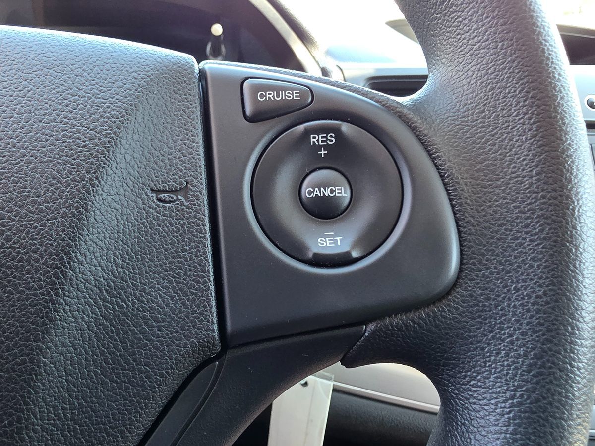 2015 Honda CR-V LX photo 35
