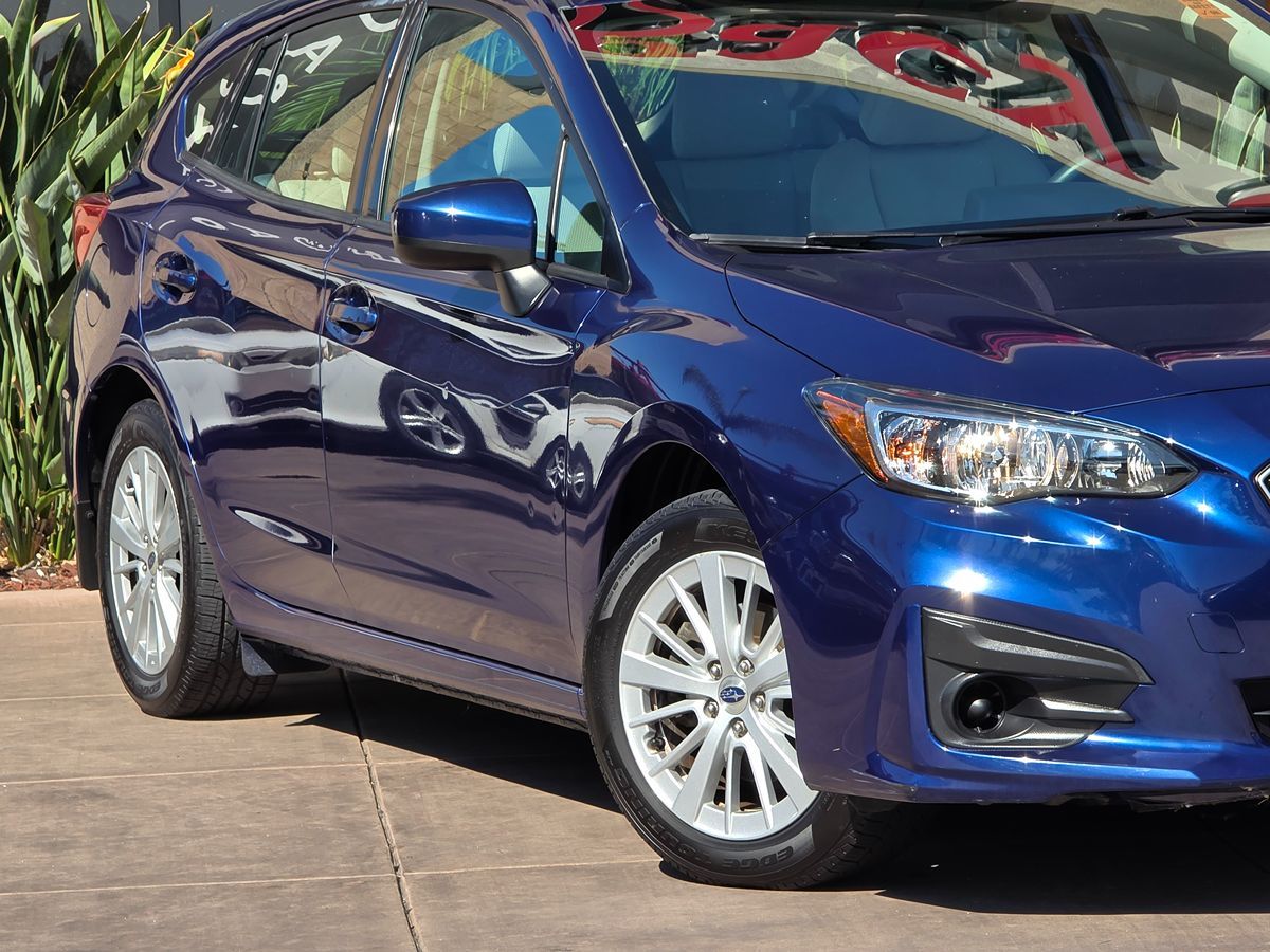 2017 Subaru Impreza Premium photo 3