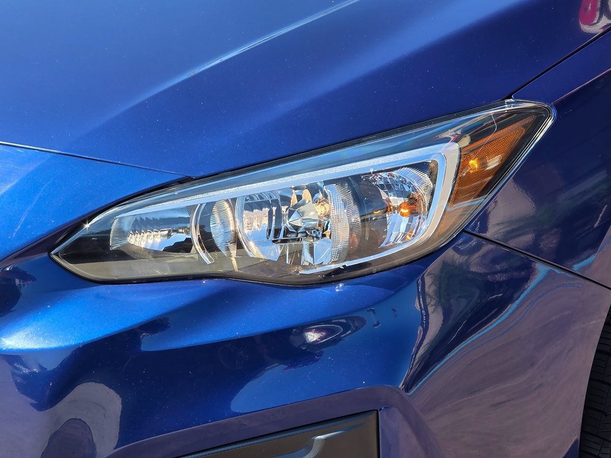 2017 Subaru Impreza Premium photo 7
