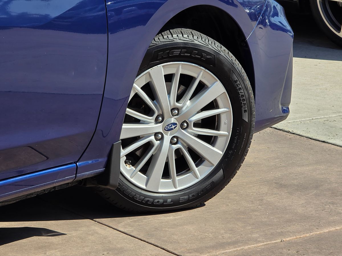 2017 Subaru Impreza Premium photo 15