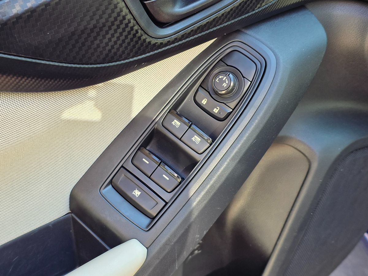 2017 Subaru Impreza Premium photo 32