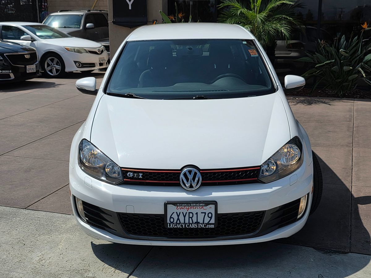 2013 Volkswagen Golf GTI Wolfsburg Edition photo 3