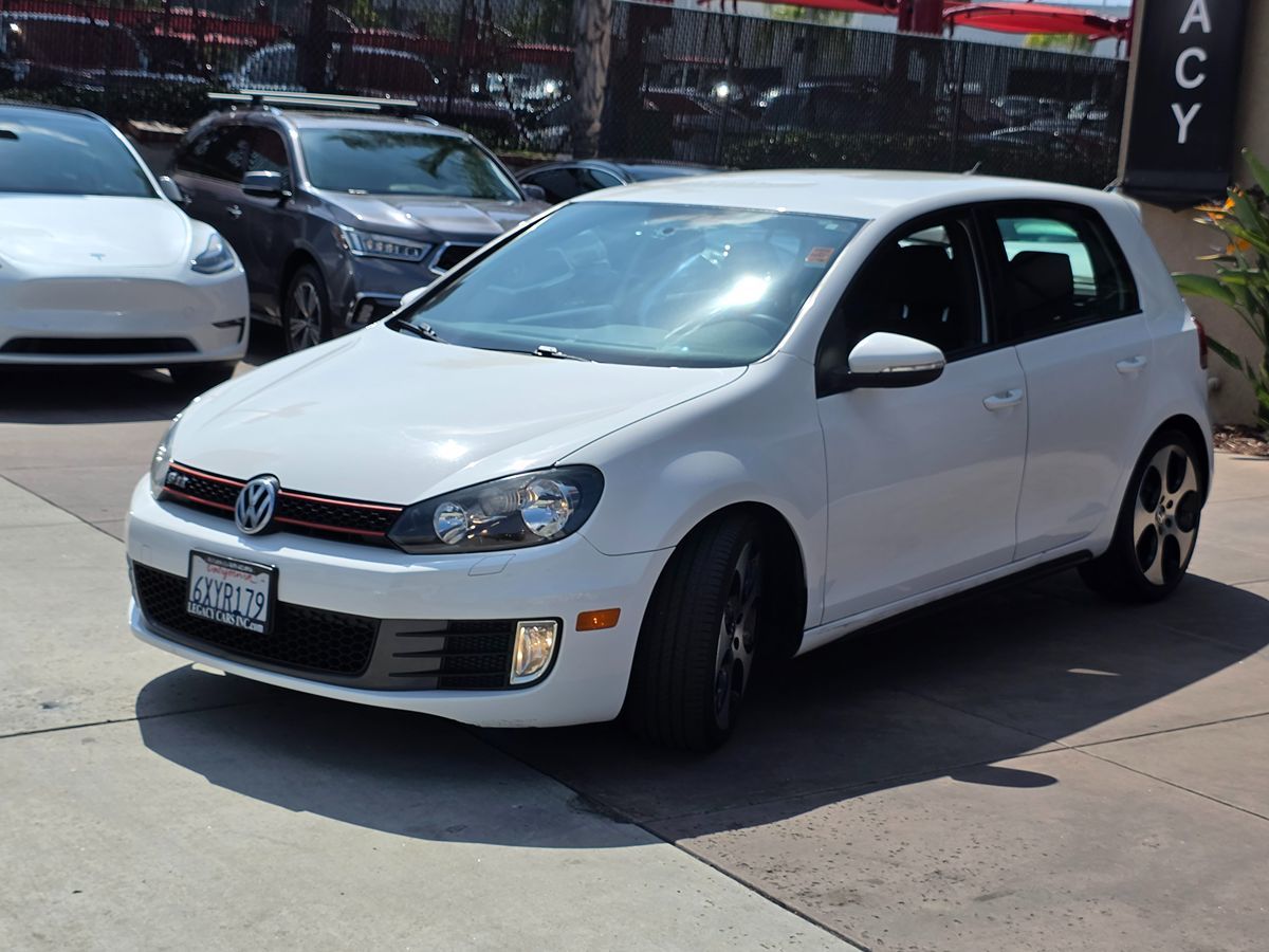 2013 Volkswagen Golf GTI Wolfsburg Edition photo 4