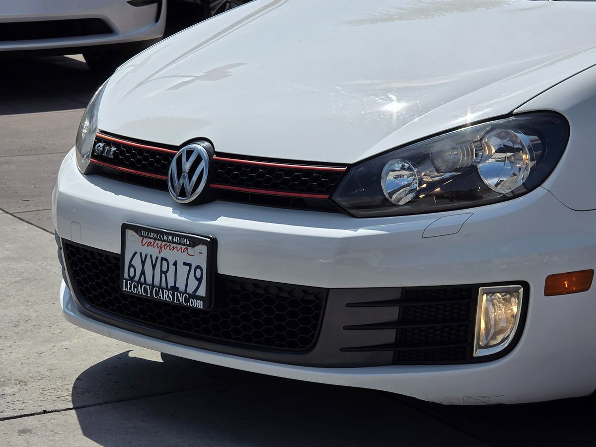 2013 Volkswagen Golf GTI Wolfsburg Edition photo 6