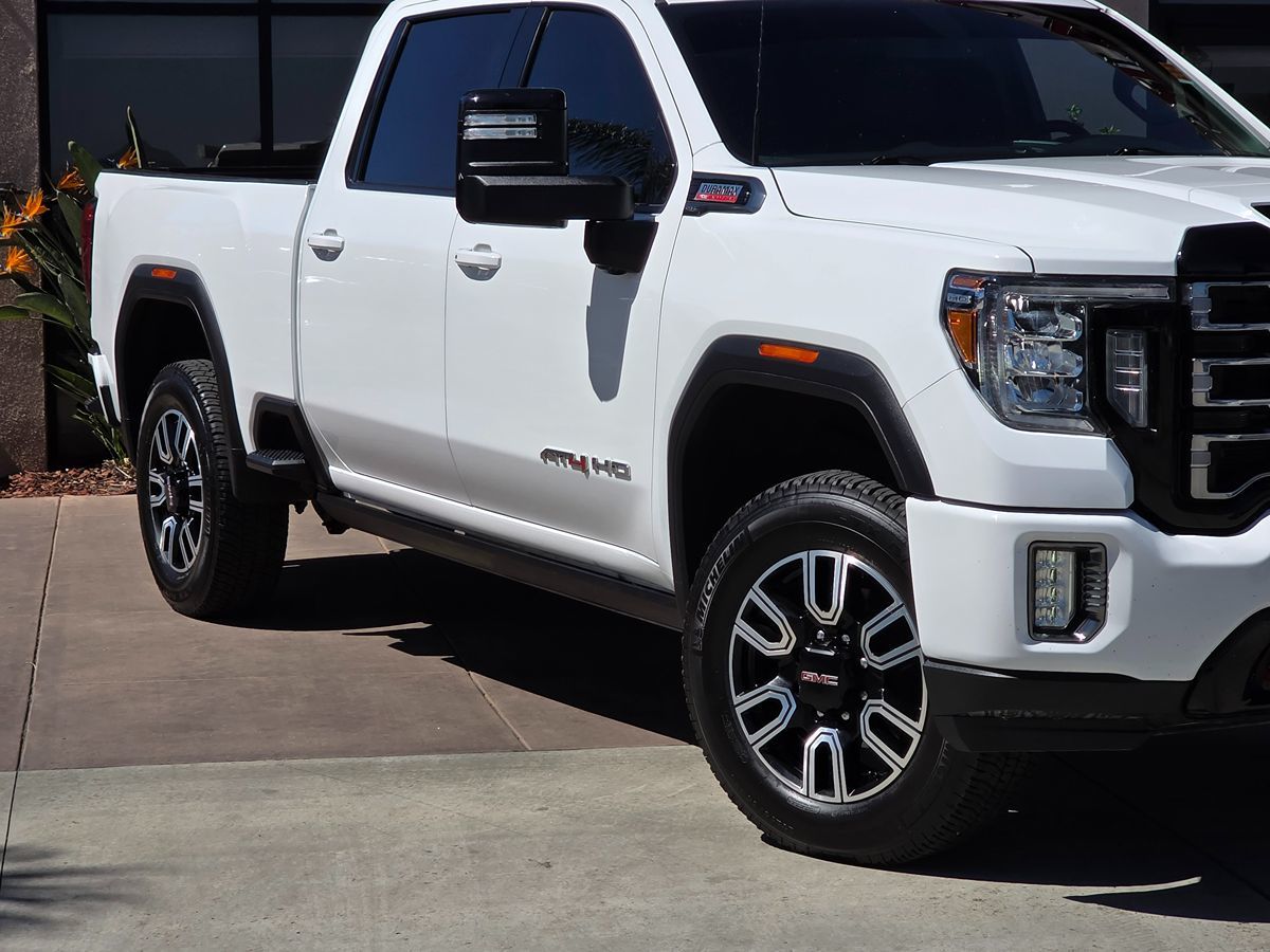 2023 Gmc Sierra HD AT4 photo 3