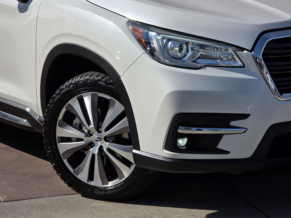 2022 Subaru Ascent Limited photo 4