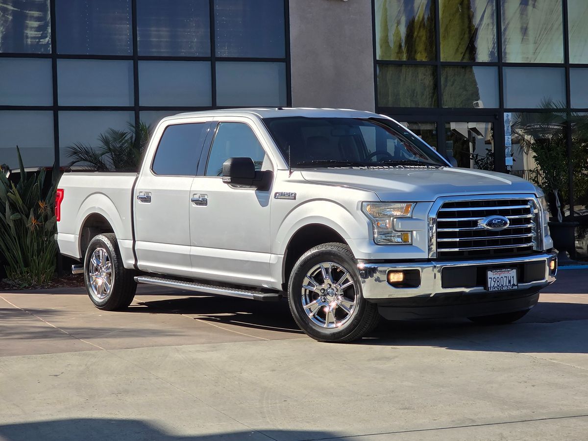 2015 Ford F-150 XLT photo 2
