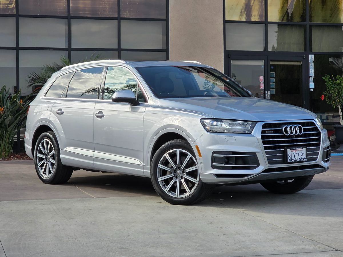 2019 Audi Q7 Prestige photo 2
