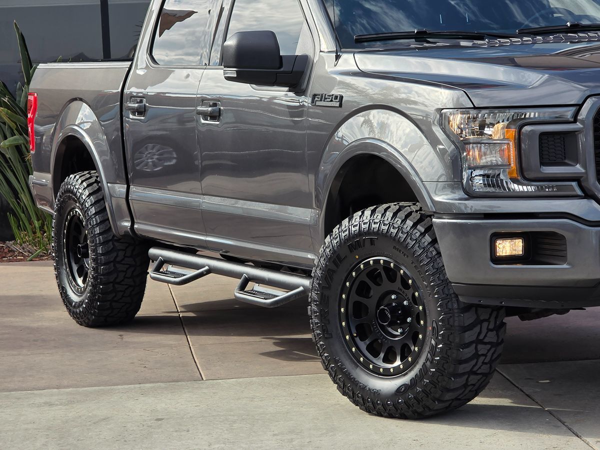 2020 Ford F-150 XLT photo 3