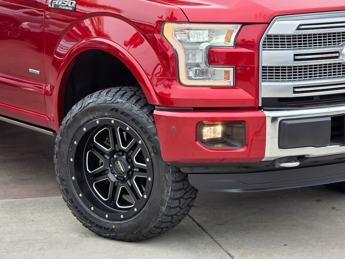 2015 Ford F-150 Platinum photo 4