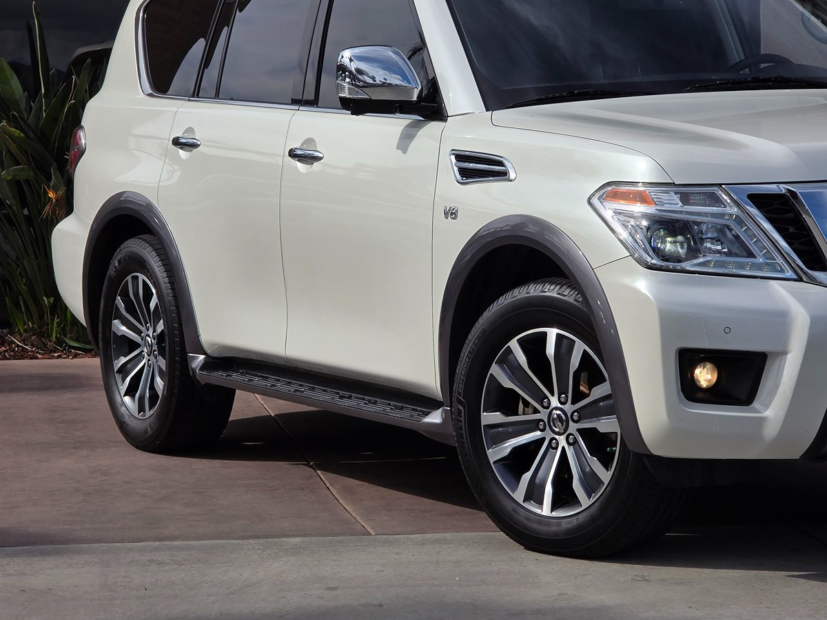 2019 Nissan Armada SL photo 4