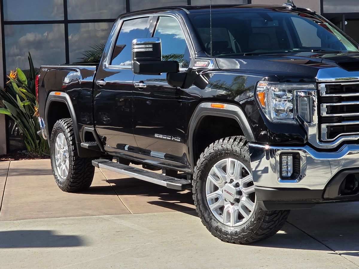 2023 Gmc Sierra 2500 HD SLT photo 3