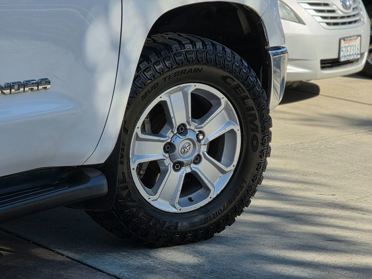 2016 Toyota Tundra Limited - Photo 14