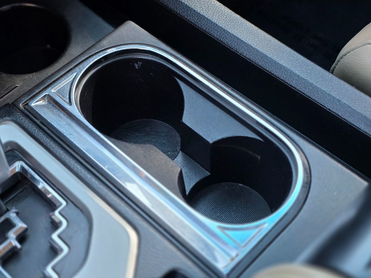 2016 Toyota Tundra Limited - Photo 42