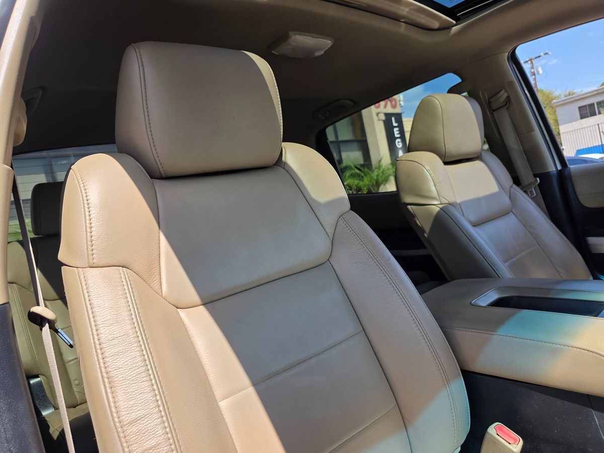 2016 Toyota Tundra Limited - Photo 16
