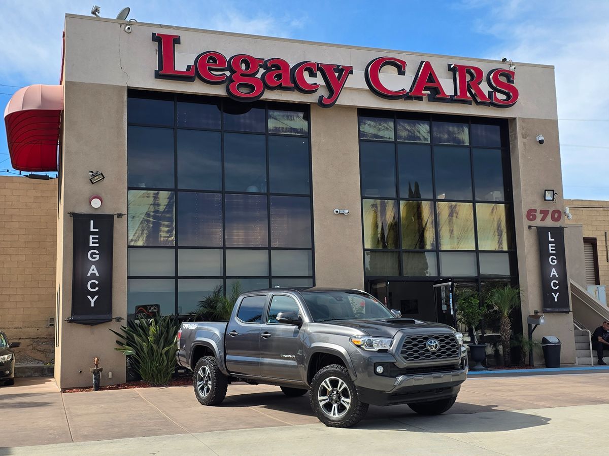 2023 Toyota Tacoma TRD Sport - Photo 2
