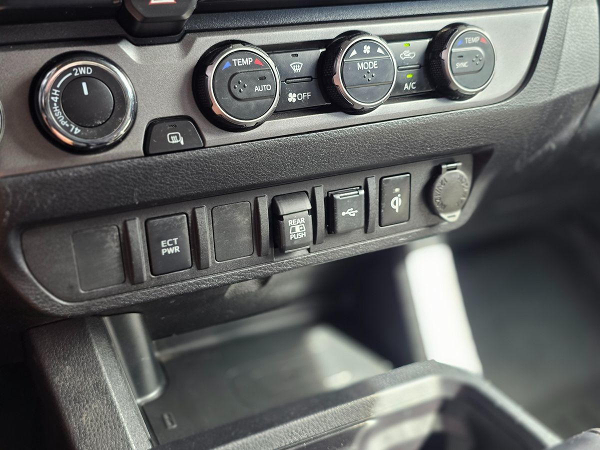 2023 Toyota Tacoma TRD Sport - Photo 38