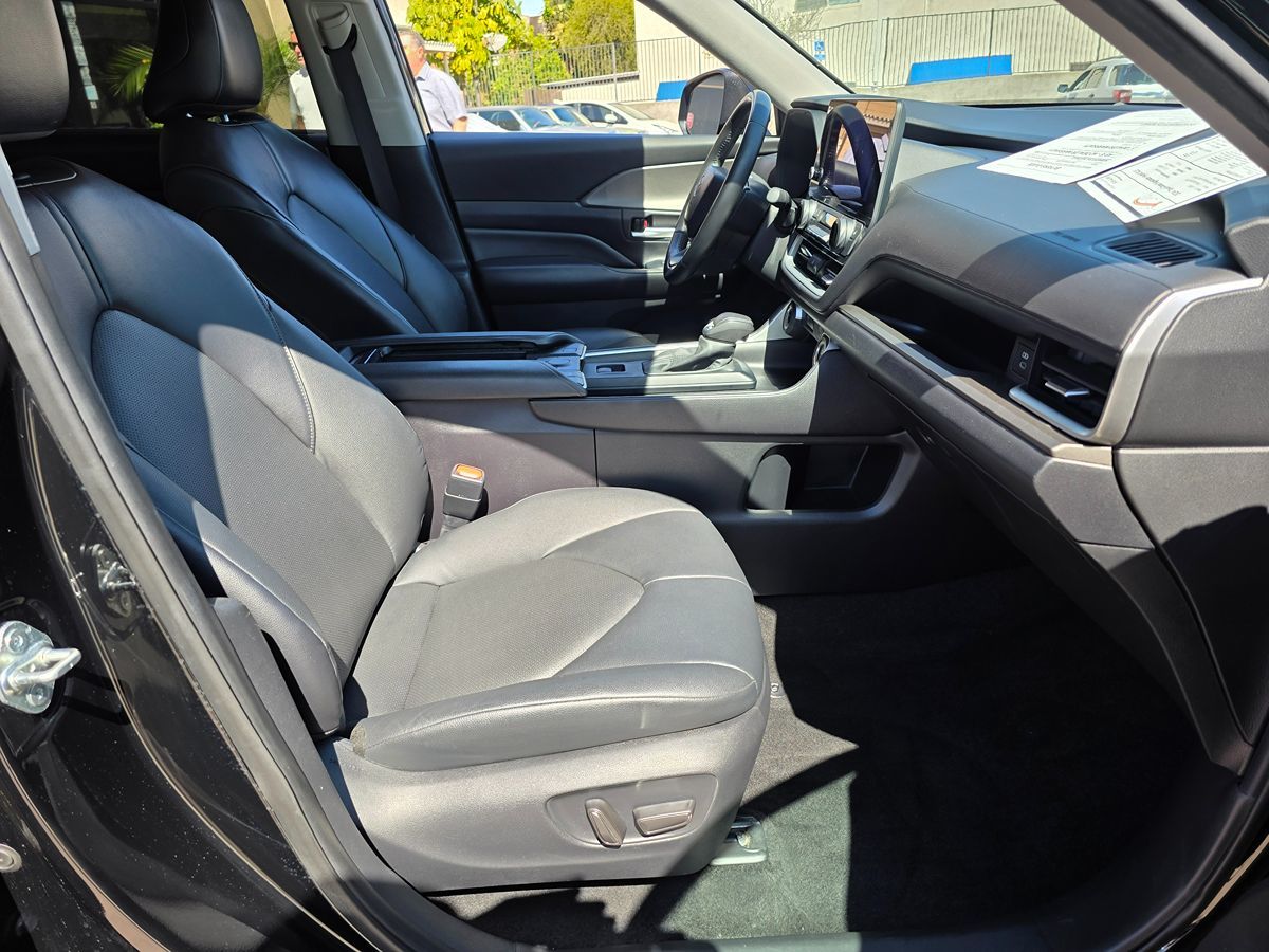 2024 Toyota Grand Highlander XLE - Photo 15