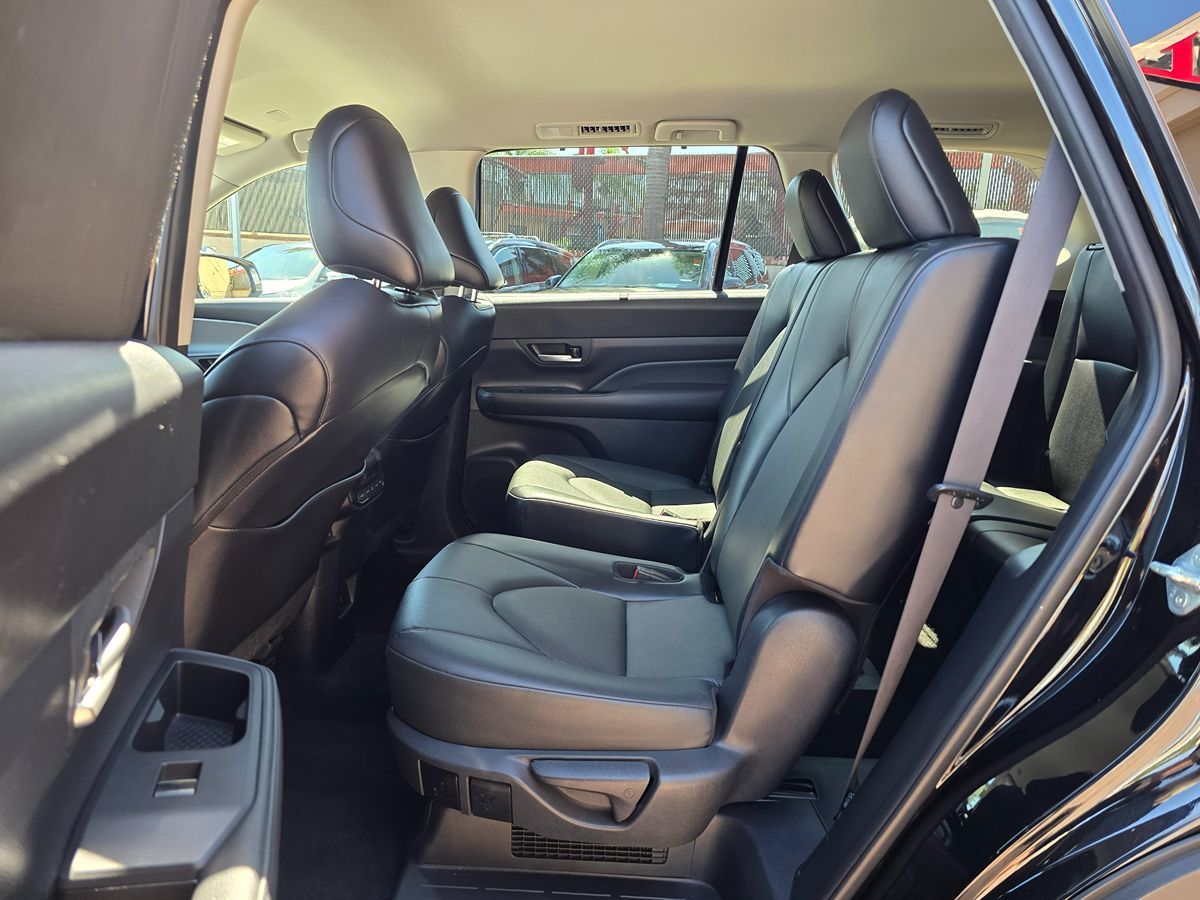 2024 Toyota Grand Highlander XLE - Photo 25