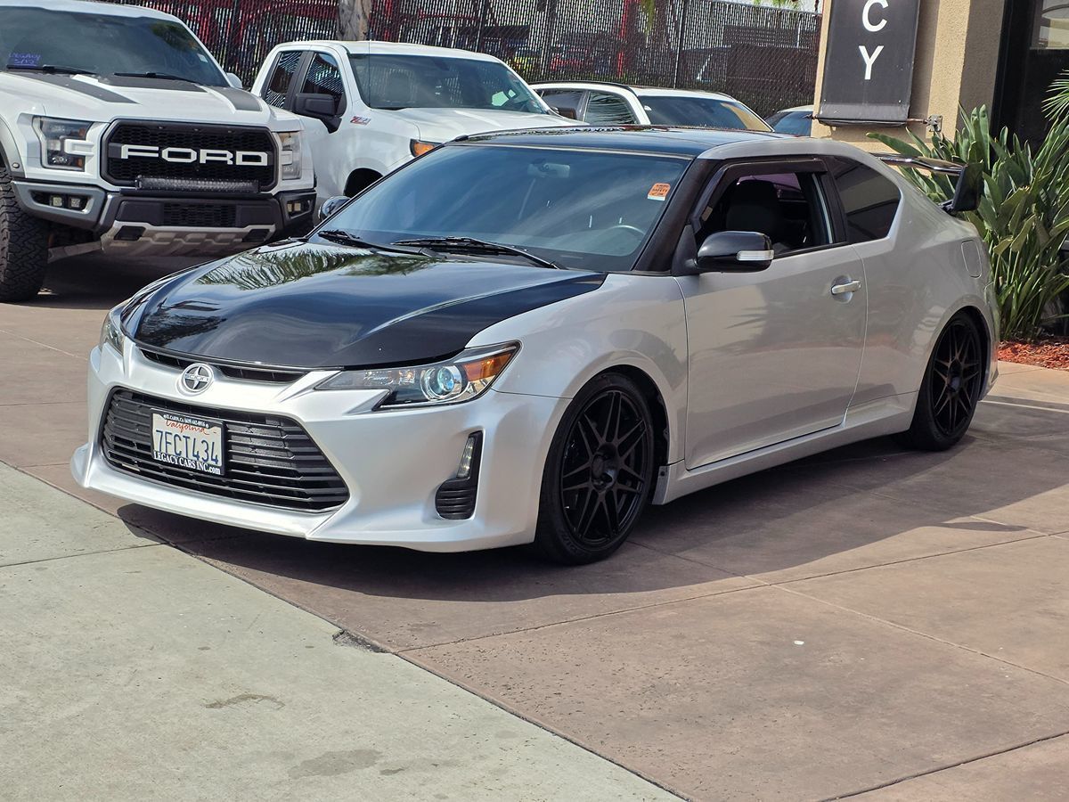 View vehicle photo 6