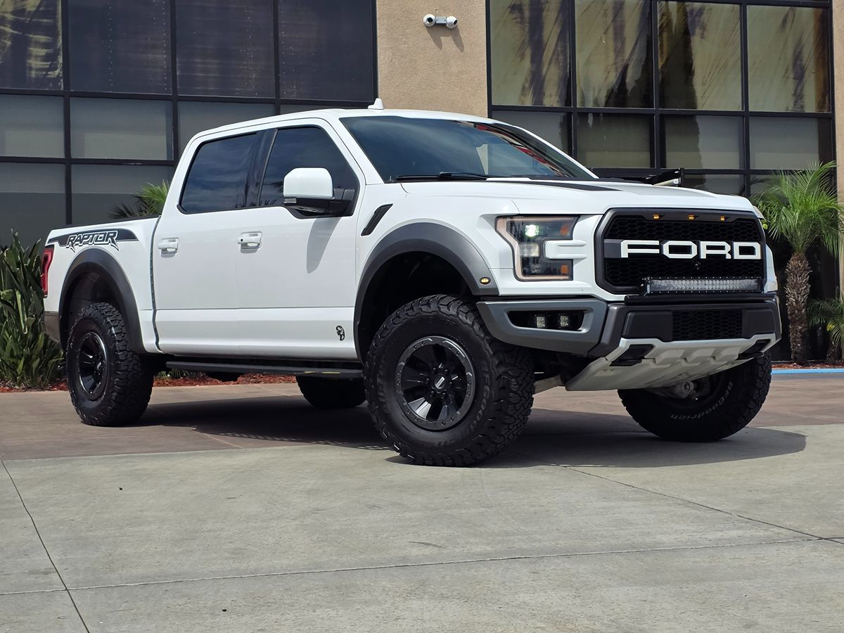 Ford F-150 photo 3