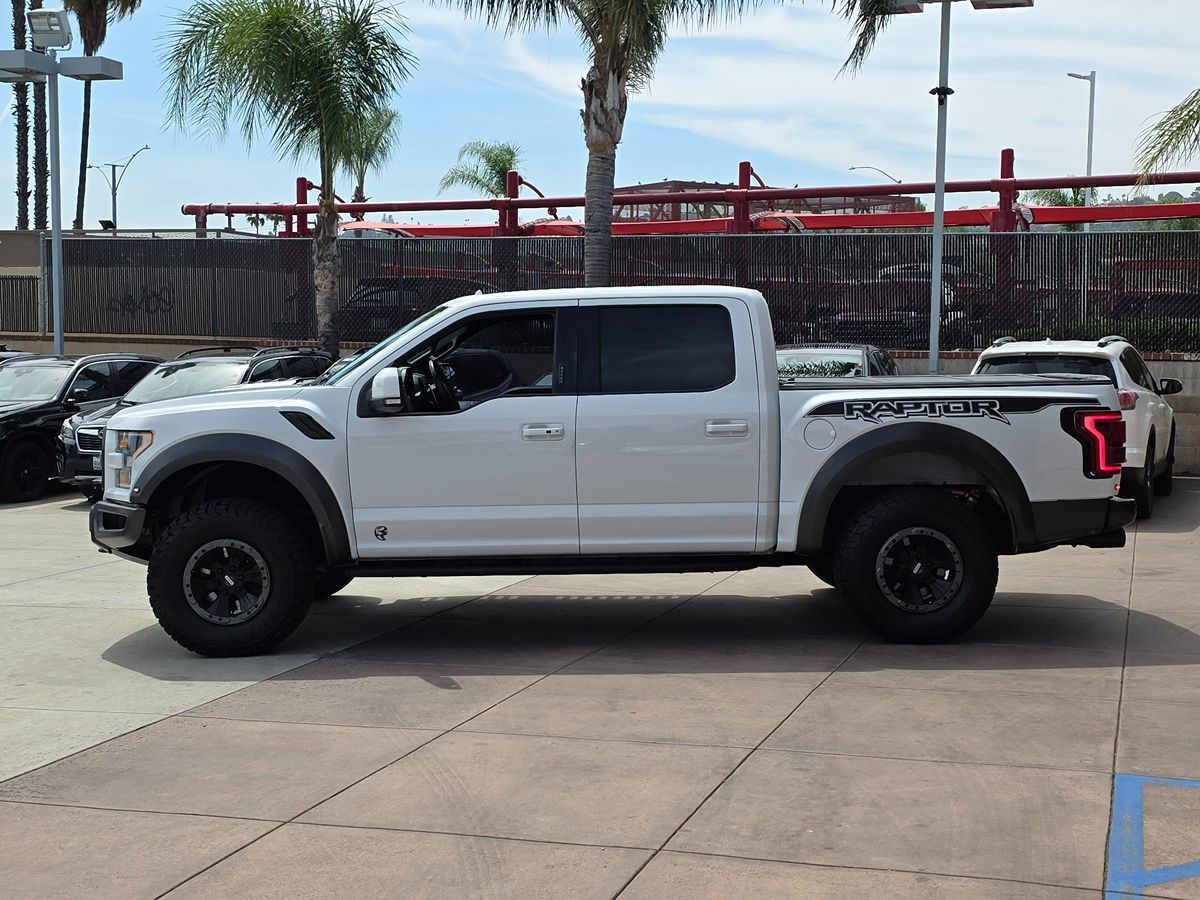 Ford F-150 photo 10