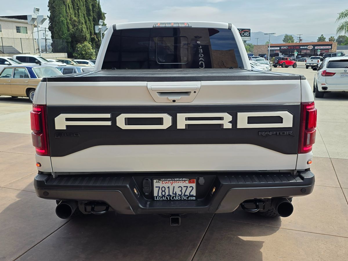 Ford F-150 photo 11