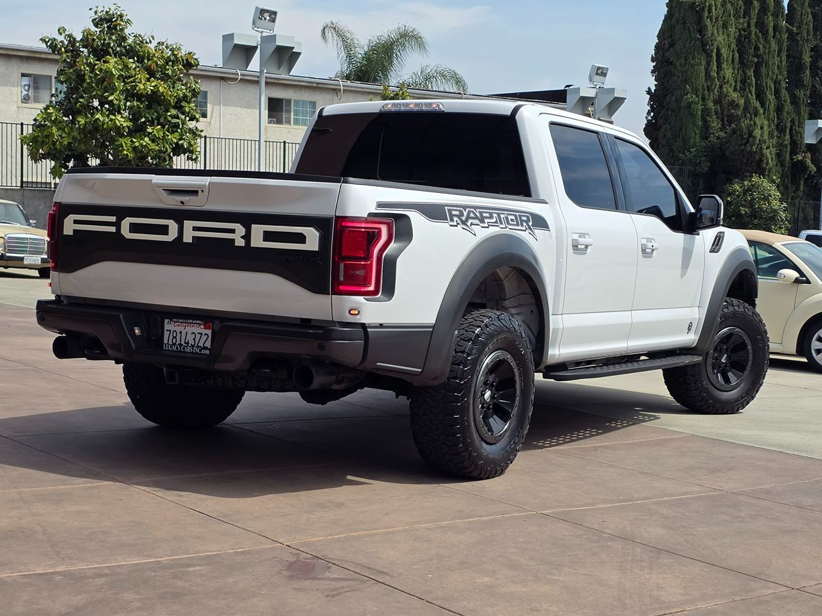 Ford F-150 photo 12