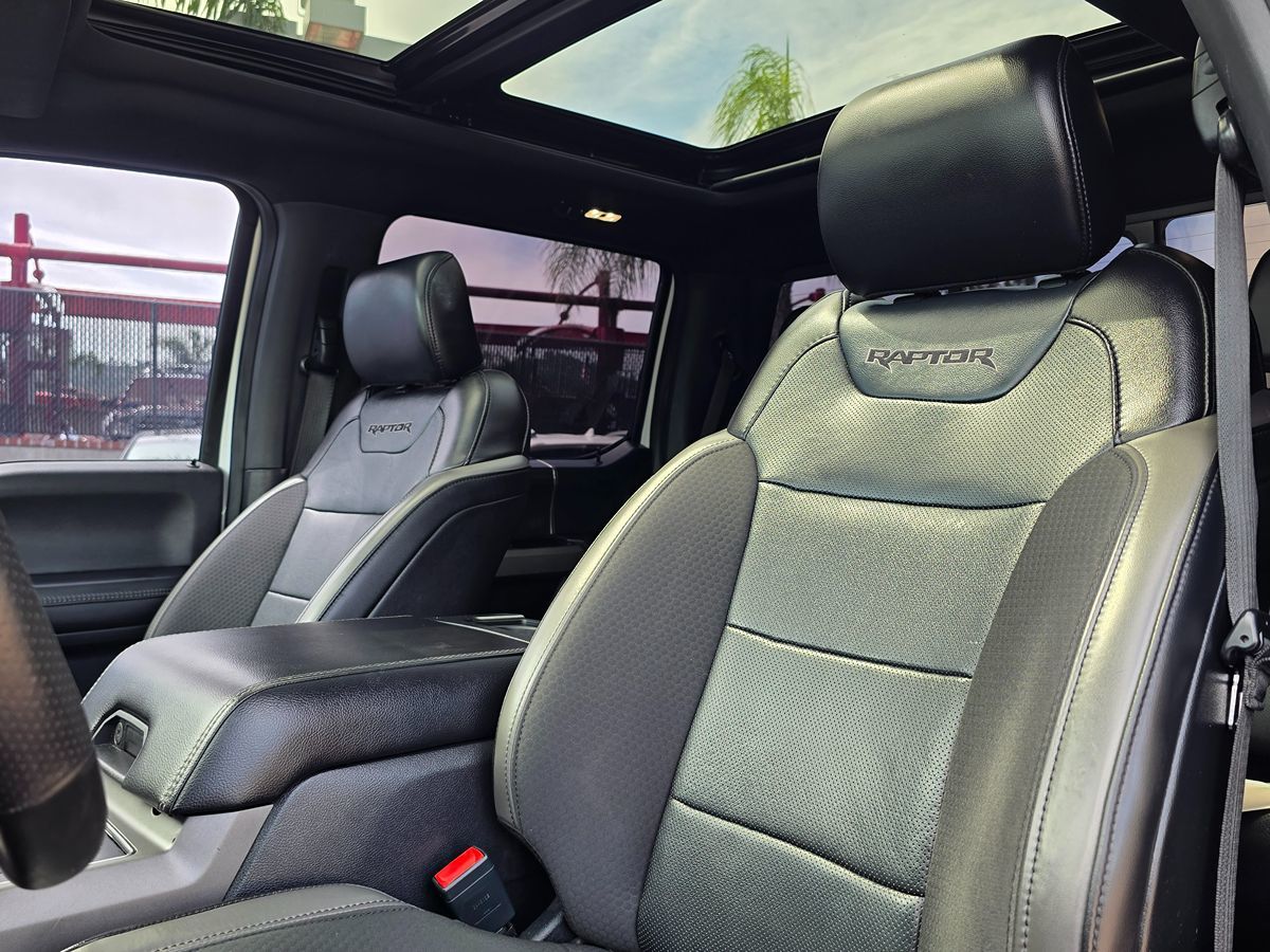 Ford F-150 photo 26