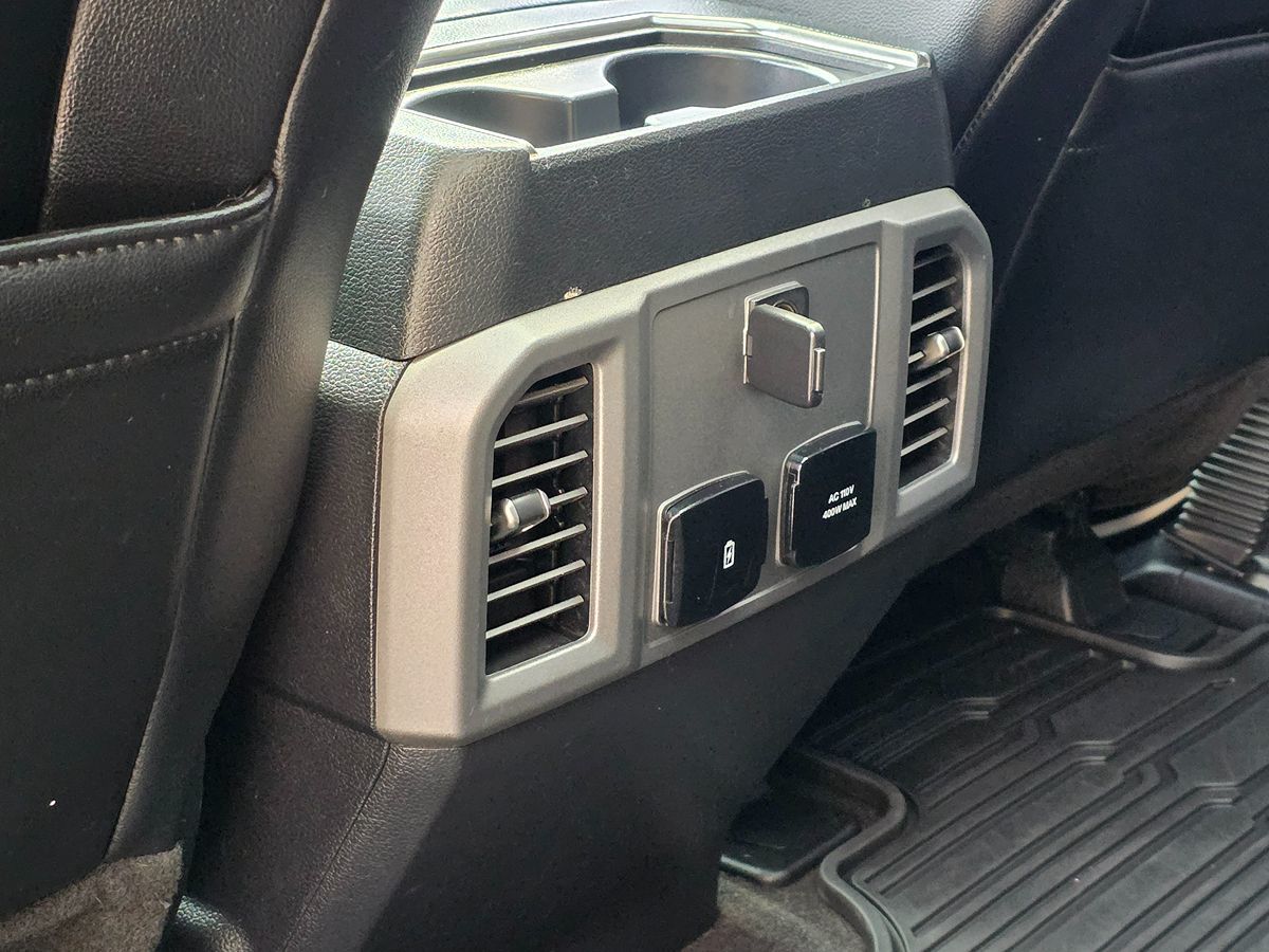 Ford F-150 photo 30