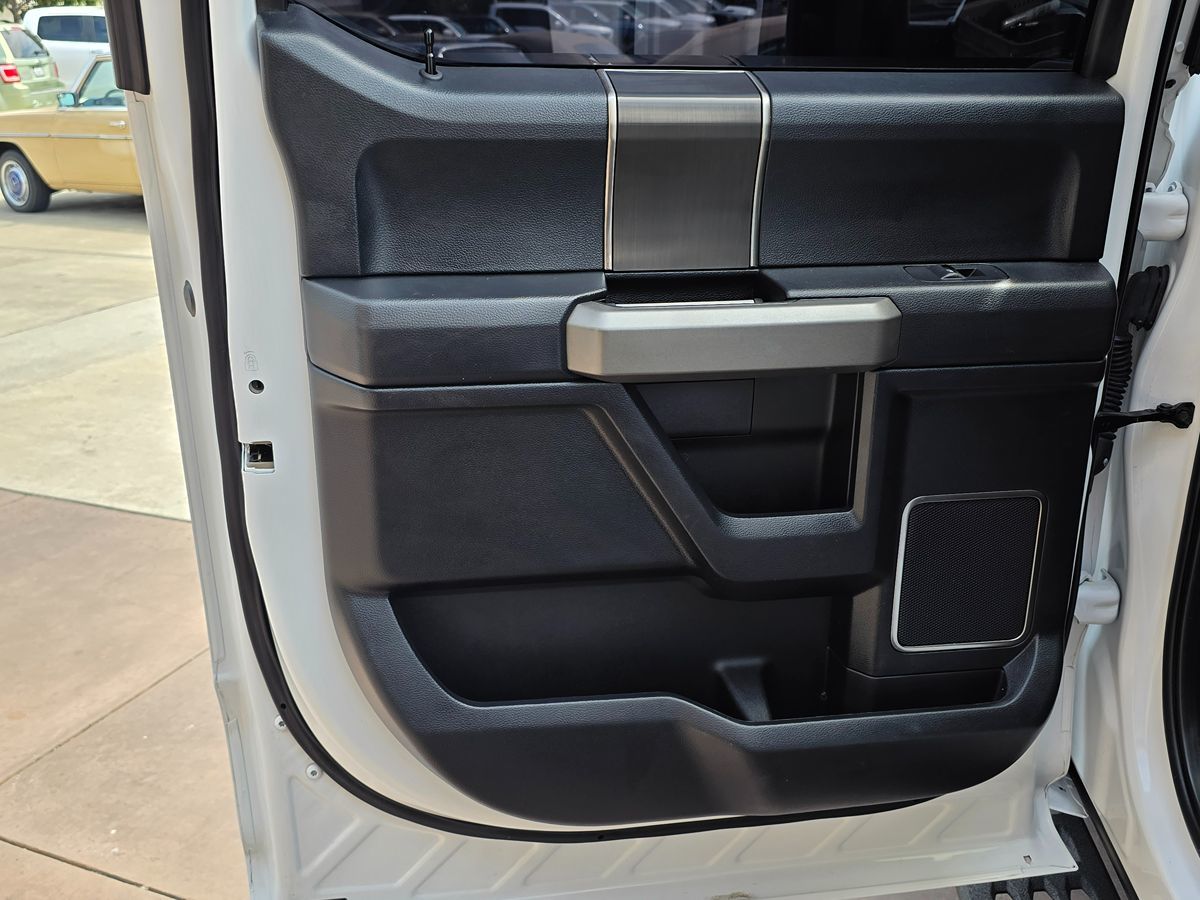 Ford F-150 photo 31