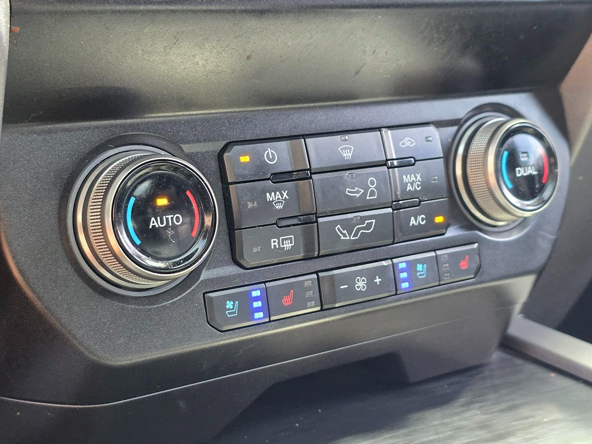 Ford F-150 photo 42