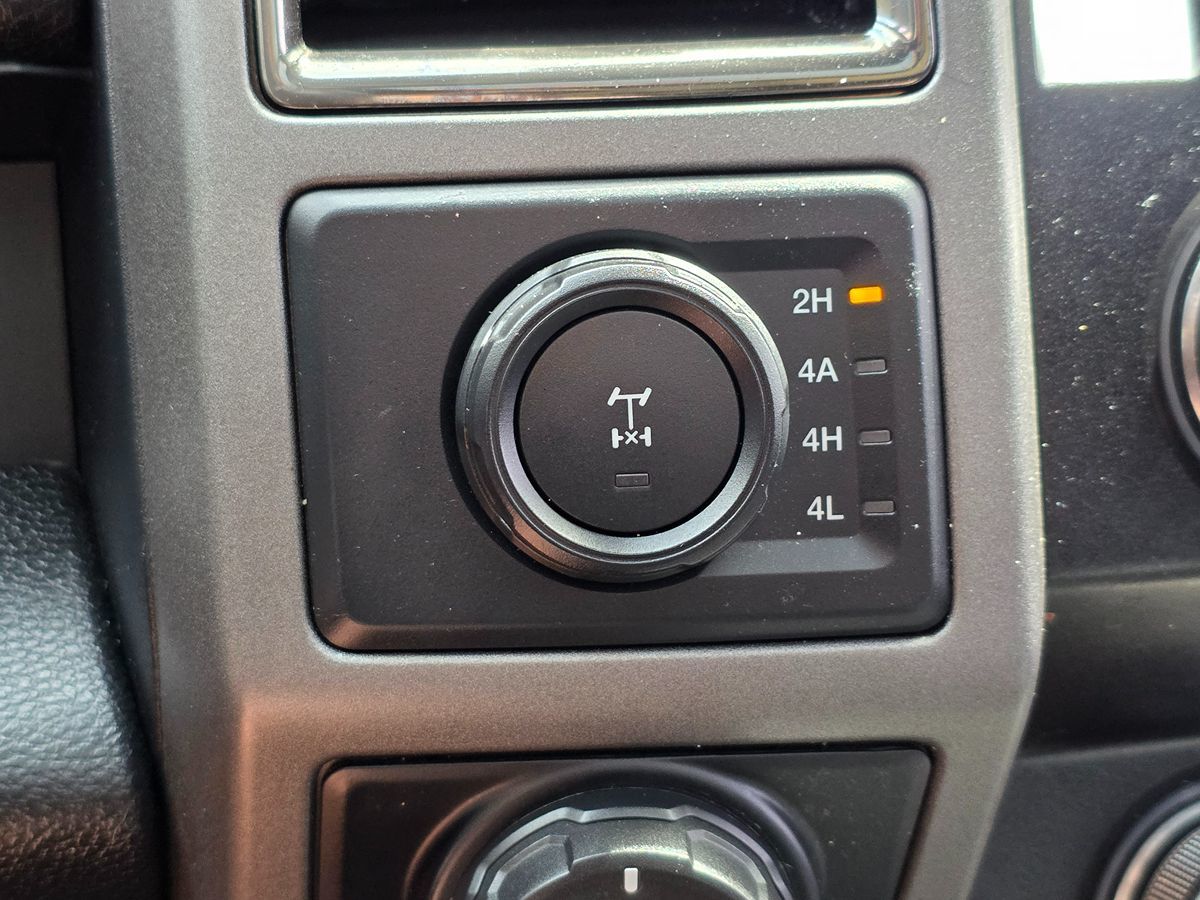 Ford F-150 photo 43
