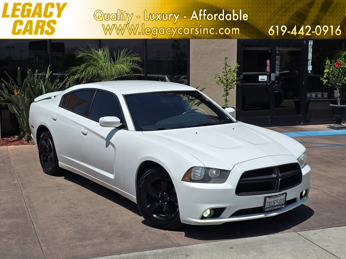 2013 Dodge Charger SXT's photo
