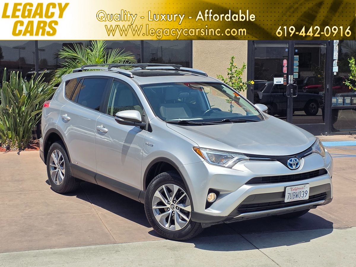 2016 Toyota RAV4 Hybrid XLE AWD's photo
