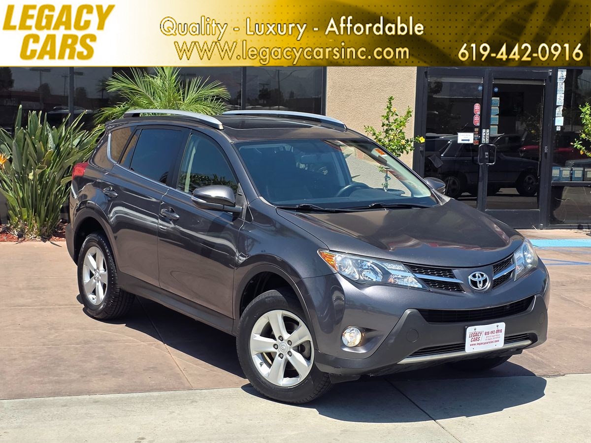 2014 Toyota RAV4 XLE's photo