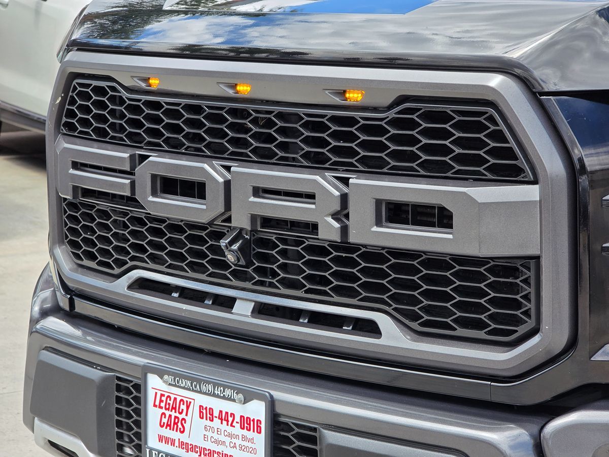 2017 Ford F-150 Raptor - Photo 7
