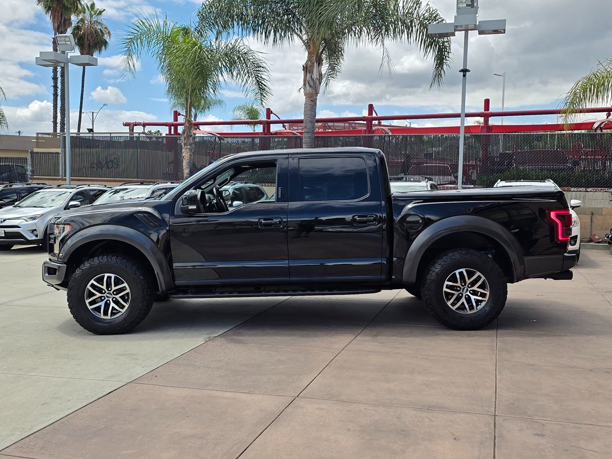 2017 Ford F-150 Raptor - Photo 10