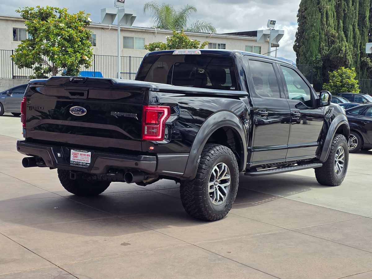2017 Ford F-150 Raptor - Photo 12