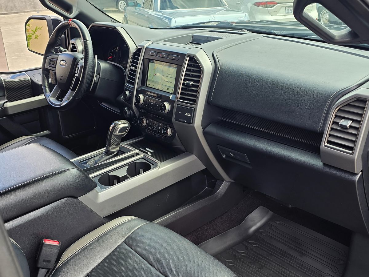 2017 Ford F-150 Raptor - Photo 14
