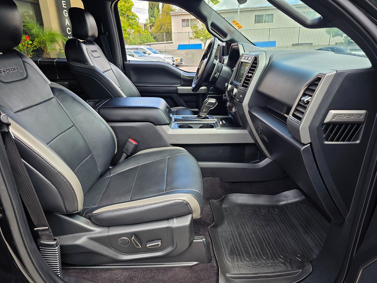 2017 Ford F-150 Raptor - Photo 15